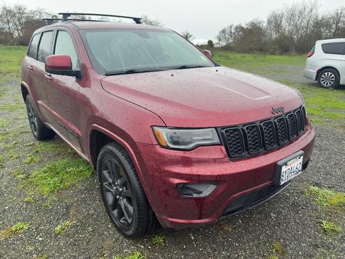 2021 Jeep Grand Cherokee Laredo