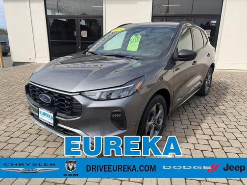 Carbonized Gray Metallic 2024 Ford Escape ST-Line