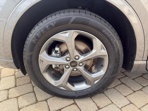 Carbonized Gray Metallic 2024 Ford Escape ST-Line