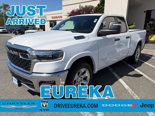Bright White Clearcoat 2026 RAM 1500 Big Horn/Lone Star