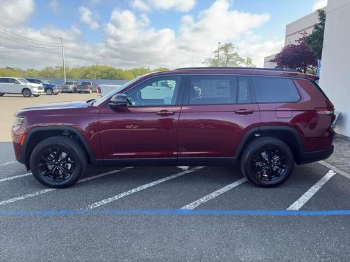 Velvet Red Pearlcoat 2026 Jeep Grand Cherokee L Altitude