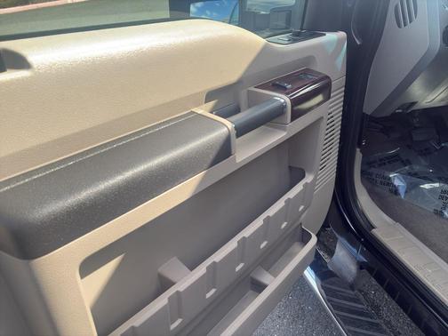 2009 Ford F-350 Lariat