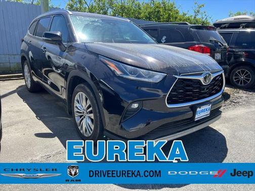 2022 Toyota Highlander Platinum