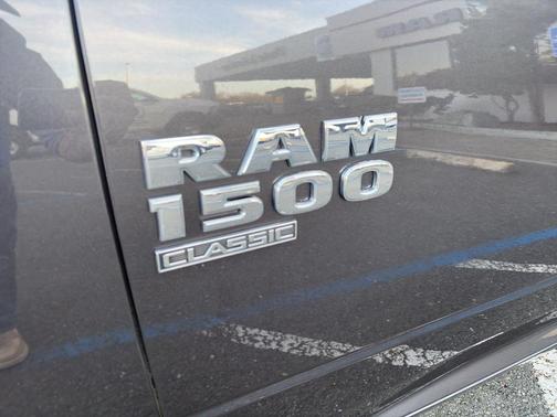 2022 RAM 1500 Classic SLT