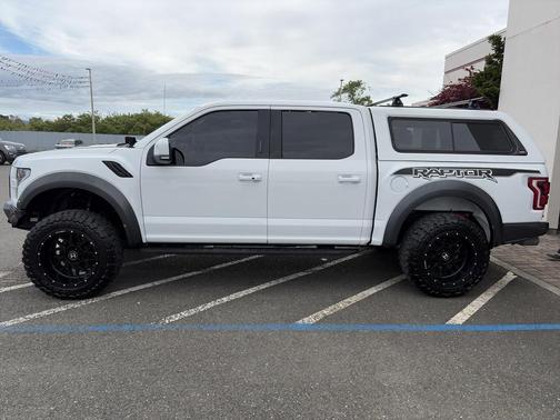 Oxford White 2020 Ford F-150 Raptor