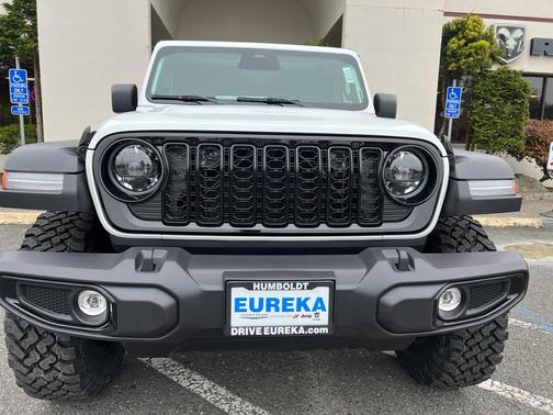 2025 Jeep Wrangler 4xe Willys