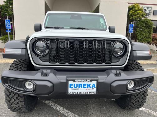 2025 Jeep Wrangler 4xe Willys