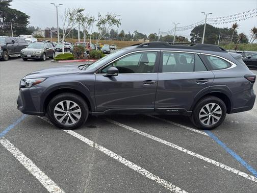 2025 Subaru Outback Base