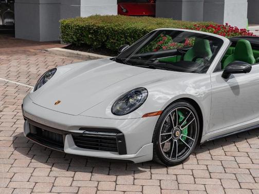 2022 Porsche 911 Turbo S