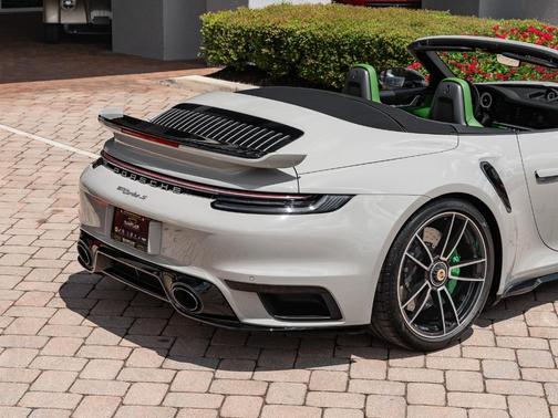 2022 Porsche 911 Turbo S