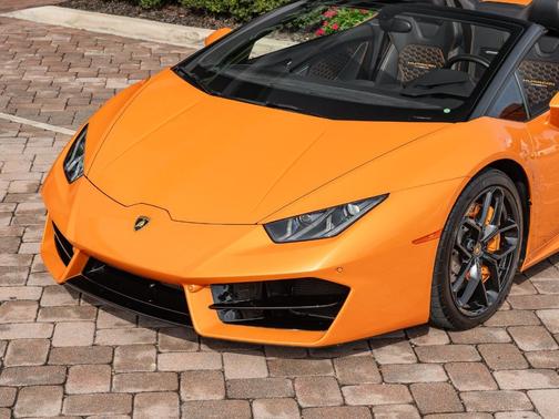 2017 Lamborghini Huracan LP580-2S