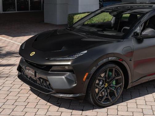 2025 Lotus Eletre R