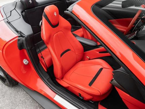 2024 Ferrari Roma Spider Base