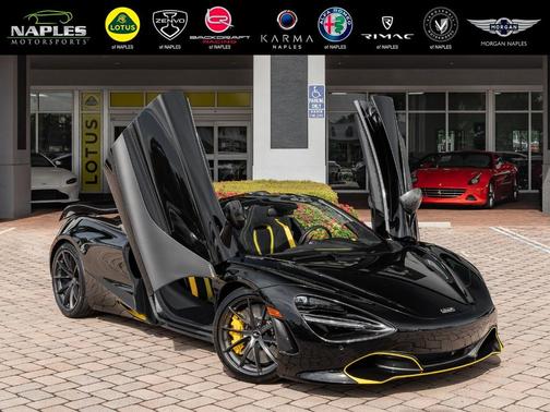 2022 McLaren 720S 