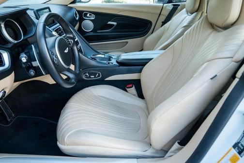 2019 Aston Martin DB11 Volante