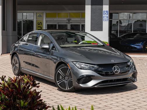Graphite Gray Metallic 2023 Mercedes-Benz EQE 500 Base 4MATIC