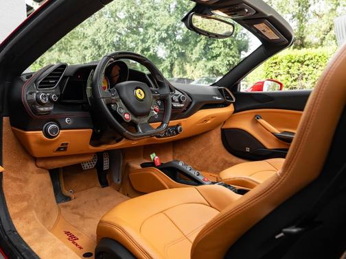2019 Ferrari 488 Spider Base