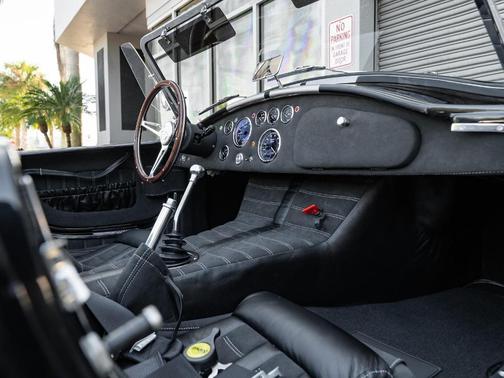 1965 AC Shelby Cobra 