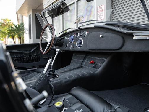 1965 AC Shelby Cobra 