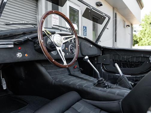 1965 AC Shelby Cobra 