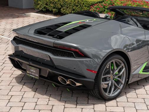 2016 Lamborghini Huracan LP610-4