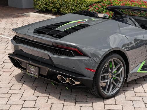 2016 Lamborghini Huracan LP 610-4 Spyder