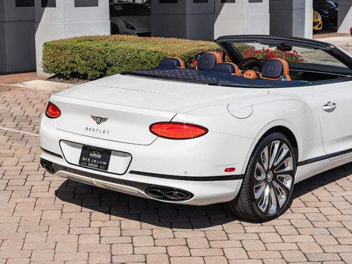 2023 Bentley Continental GT GT V8