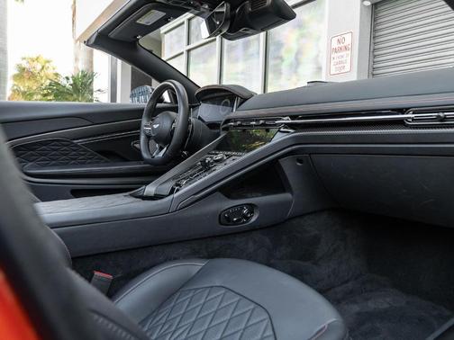 2024 Aston Martin DB12 Volante