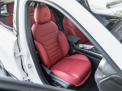 2026 Alfa Romeo Tonale Base