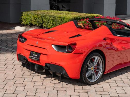 2019 Ferrari 488 Spider 