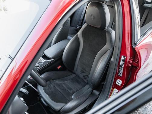 2020 Alfa Romeo Giulia Quadrifoglio