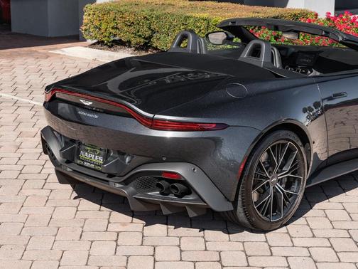 2021 Aston Martin Vantage Base