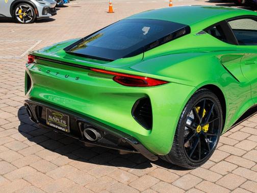 Green 2026 Lotus Emira SE