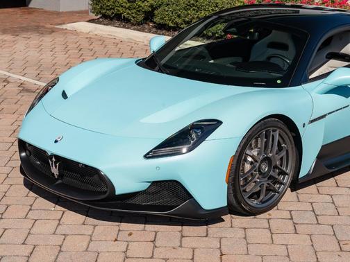 2023 Maserati MC20
