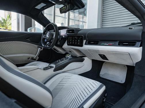 2023 Maserati MC20