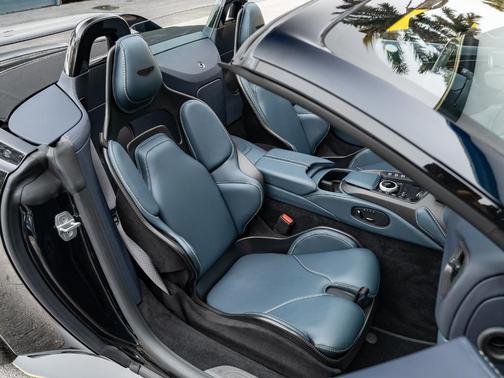 2023 Aston Martin Vantage V12
