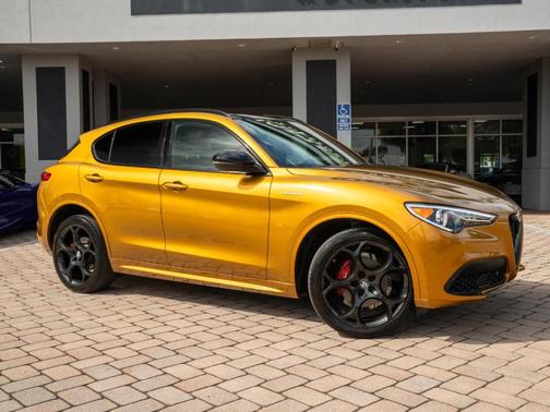 2022 Alfa Romeo Stelvio Veloce
