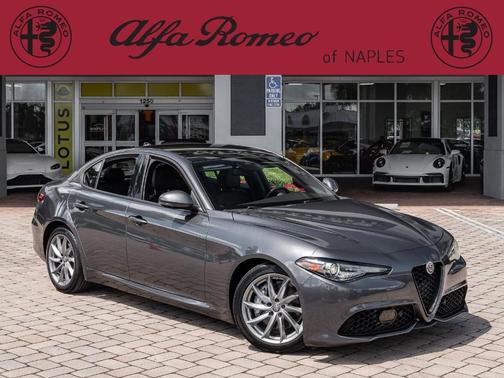 2023 Alfa Romeo Giulia Base