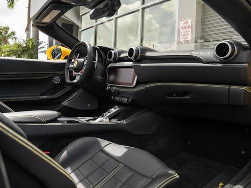 2022 Ferrari Portofino M