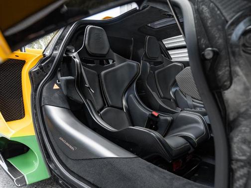 2019 McLaren Senna 