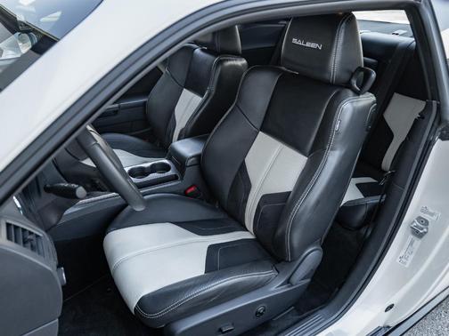 2014 Dodge Challenger 570S