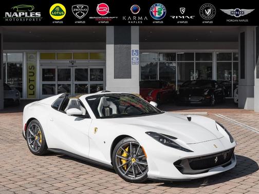 2021 Ferrari 812 GTS 