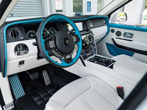 2023 Rolls-Royce Cullinan