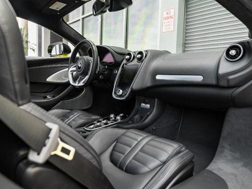 2025 McLaren GTS TechLux