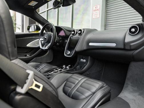 2025 McLaren GTS TECHLUX