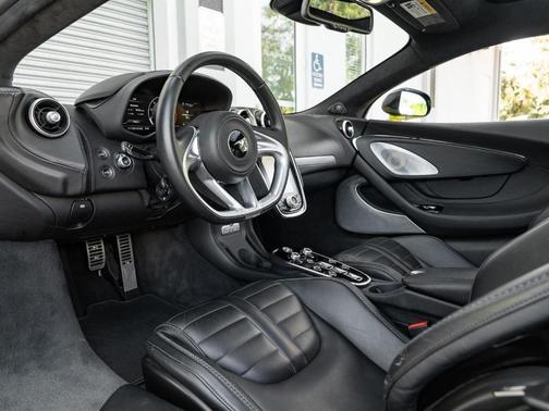 2025 McLaren GTS TECHLUX