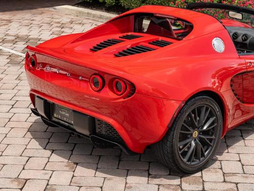 2010 Lotus Elise Base