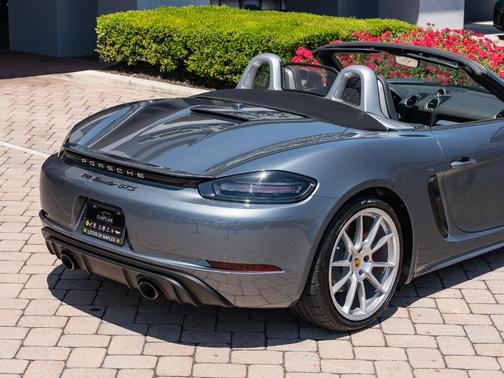 2025 Porsche 718 Boxster GTS 4.0