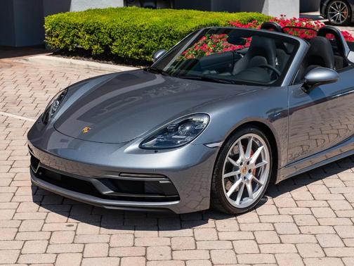 2025 Porsche 718 Boxster GTS 4.0