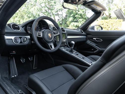 2025 Porsche 718 Boxster GTS 4.0